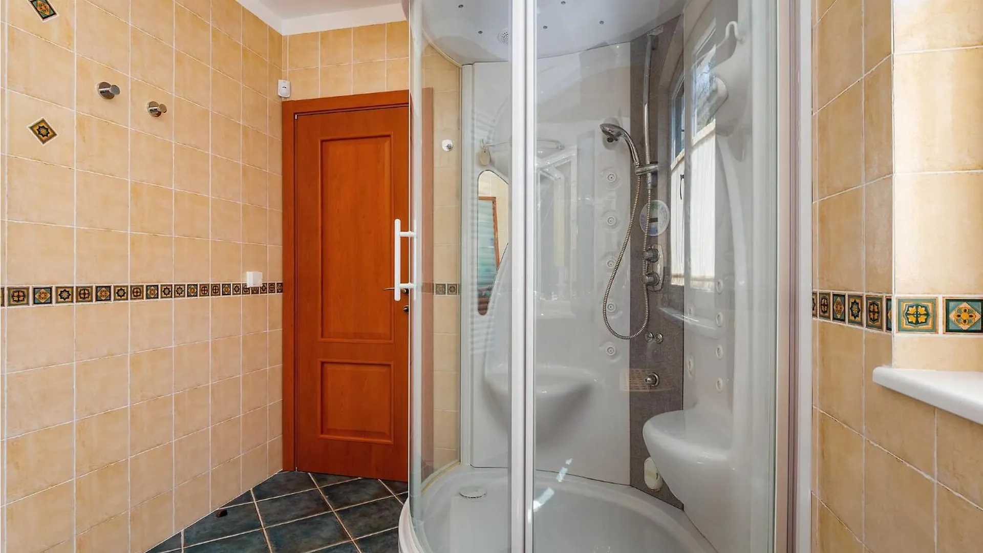 Stunning Apartment In Moscenicka Draga With Wifi